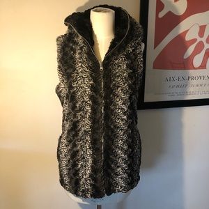 Reversible faux fur hooded vest